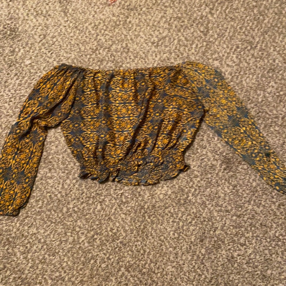 earthbound crop top (off-shoulder)